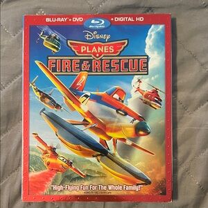 Disney Planes: Fire & Rescue Blu-ray with Original Holographic Cover